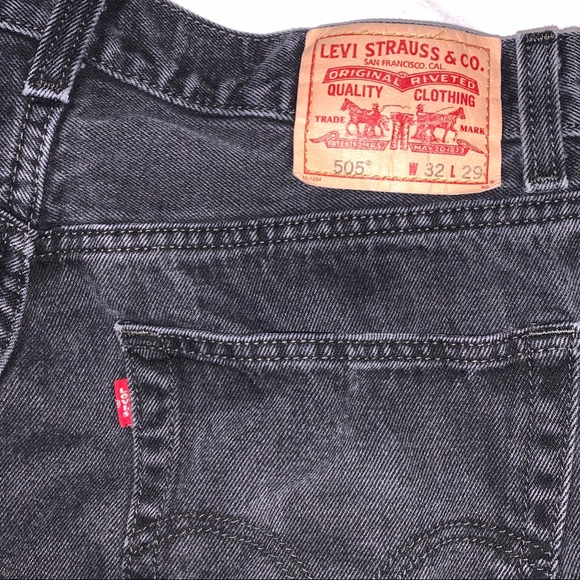 Vintage Black Levi’s Jeans - Picture 3 of 3